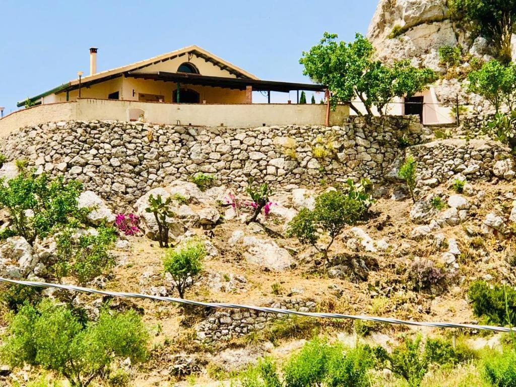 B&B Tenuta La Puntara Кальтаніссетта Екстер'єр фото